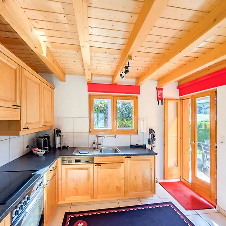 Grand Familial Et Convivial A *