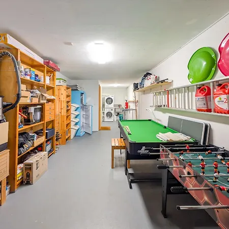 Grand Familial Et Convivial A *