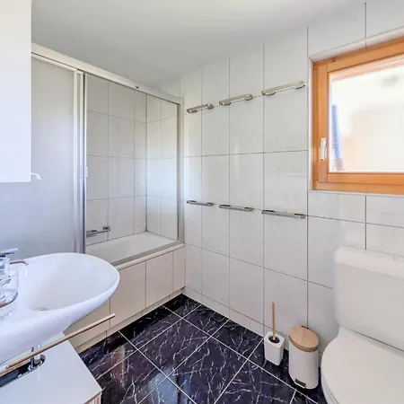 아파트 Grand Familial Et Convivial A 라 초우마츠