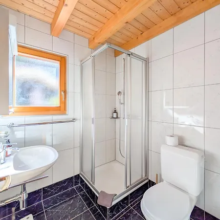 Appartement Grand Familial Et Convivial à *