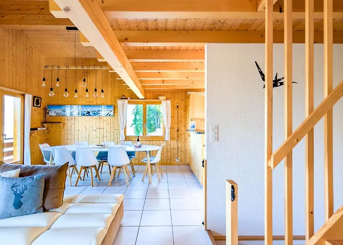 Grand Familial Et Convivial A